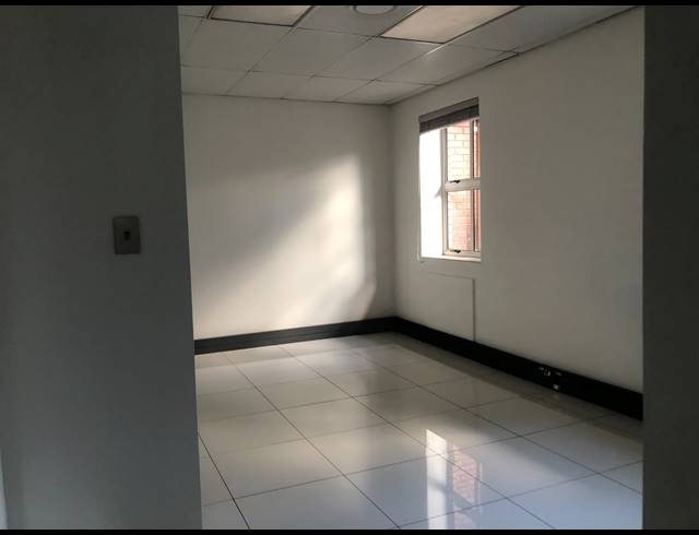 652M² OFFICE TO LET IN SANDTON CENTRAL